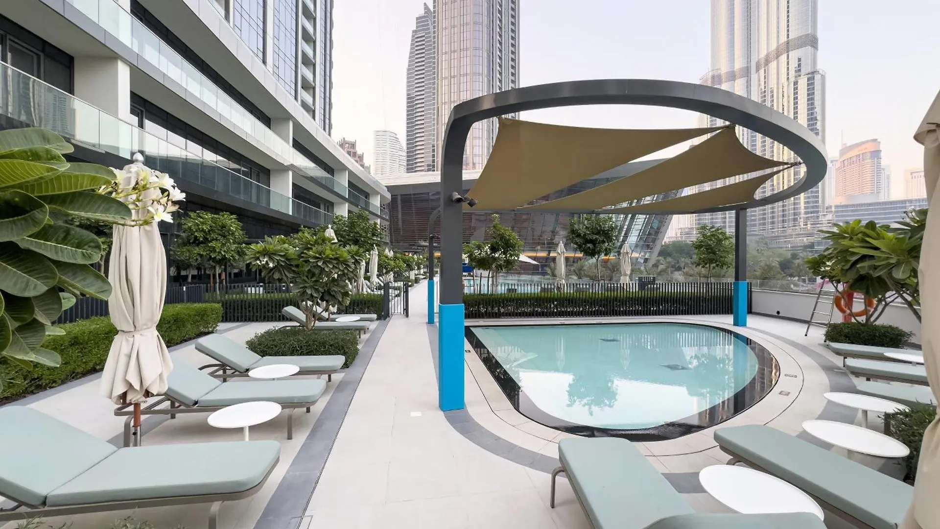 Smartstay At Grande Signature - Burj Khalifa View - 5 Min Dubai Mall - Downtown Dubai - Brand New Luxury Apartments 0*,  아랍에미리트