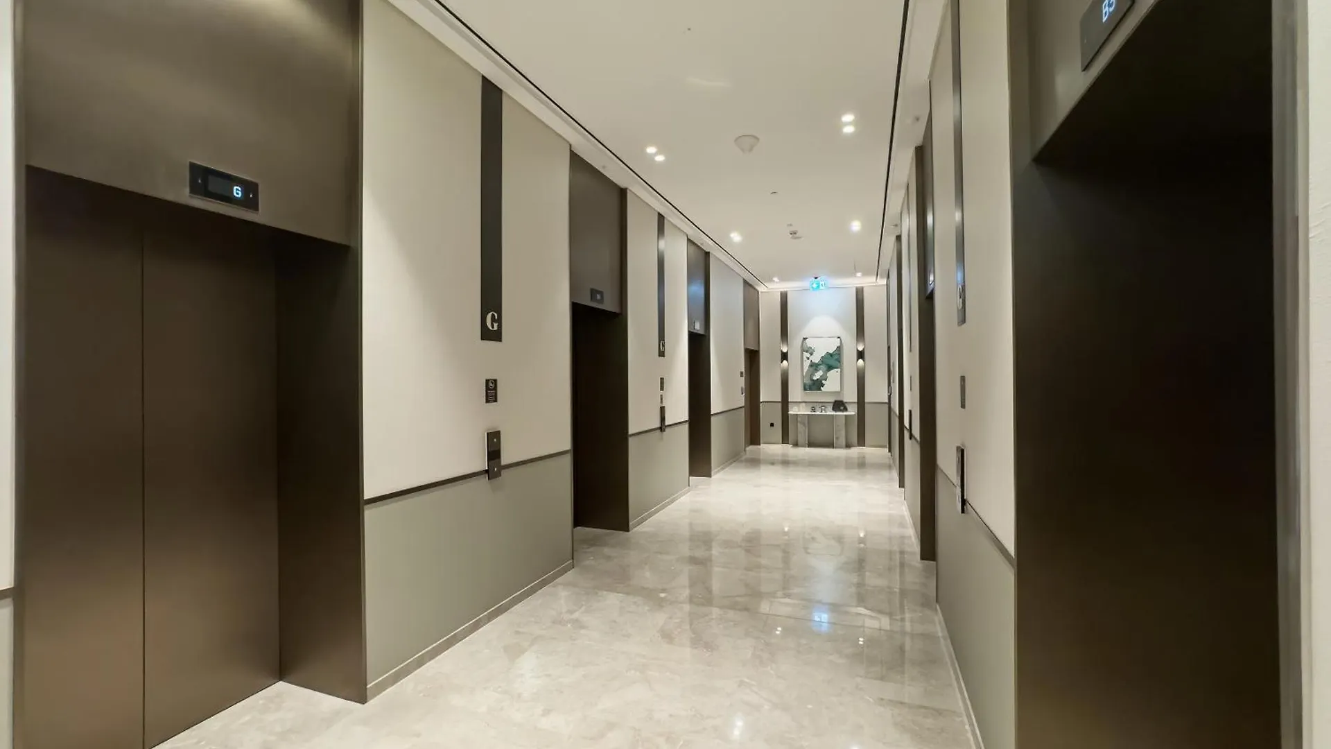 Smartstay At Grande Signature - Burj Khalifa View - 5 Min Dubai Mall - Downtown Dubai - Brand New Luxury Apartments
