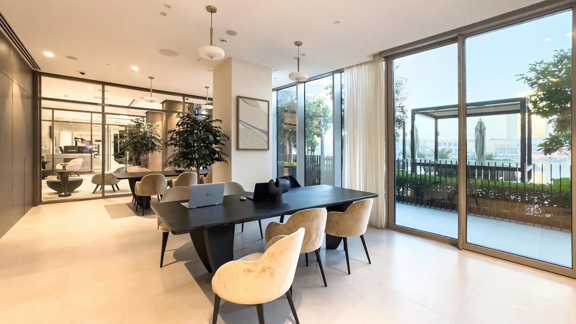 Smartstay At Grande Signature - Burj Khalifa View - 5 Min Dubai Mall - Downtown Dubai - Brand New Luxury Apartments