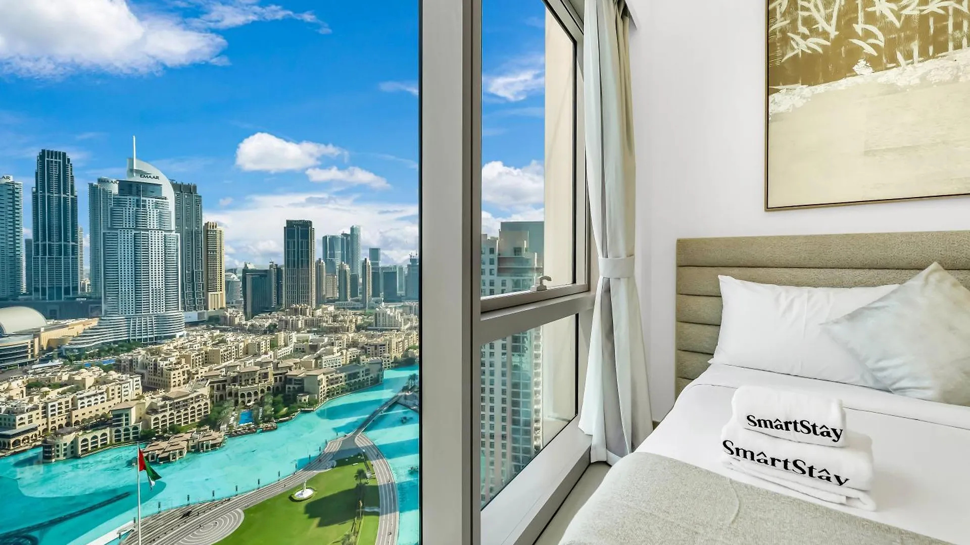 Smartstay At Grande Signature - Burj Khalifa View - 5 Min Dubai Mall - Downtown Dubai - Brand New Luxury Apartments