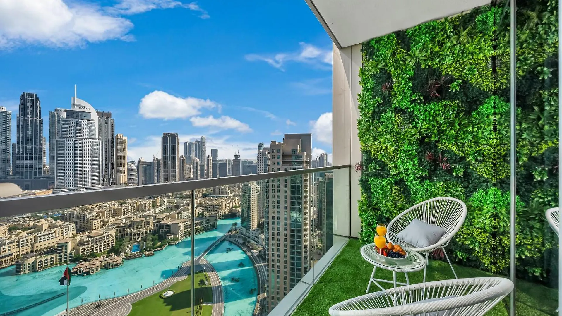 Smartstay At Grande Signature - Burj Khalifa View - 5 Min Dubai Mall - Downtown Dubai - Brand New Luxury Apartments 아랍에미리트