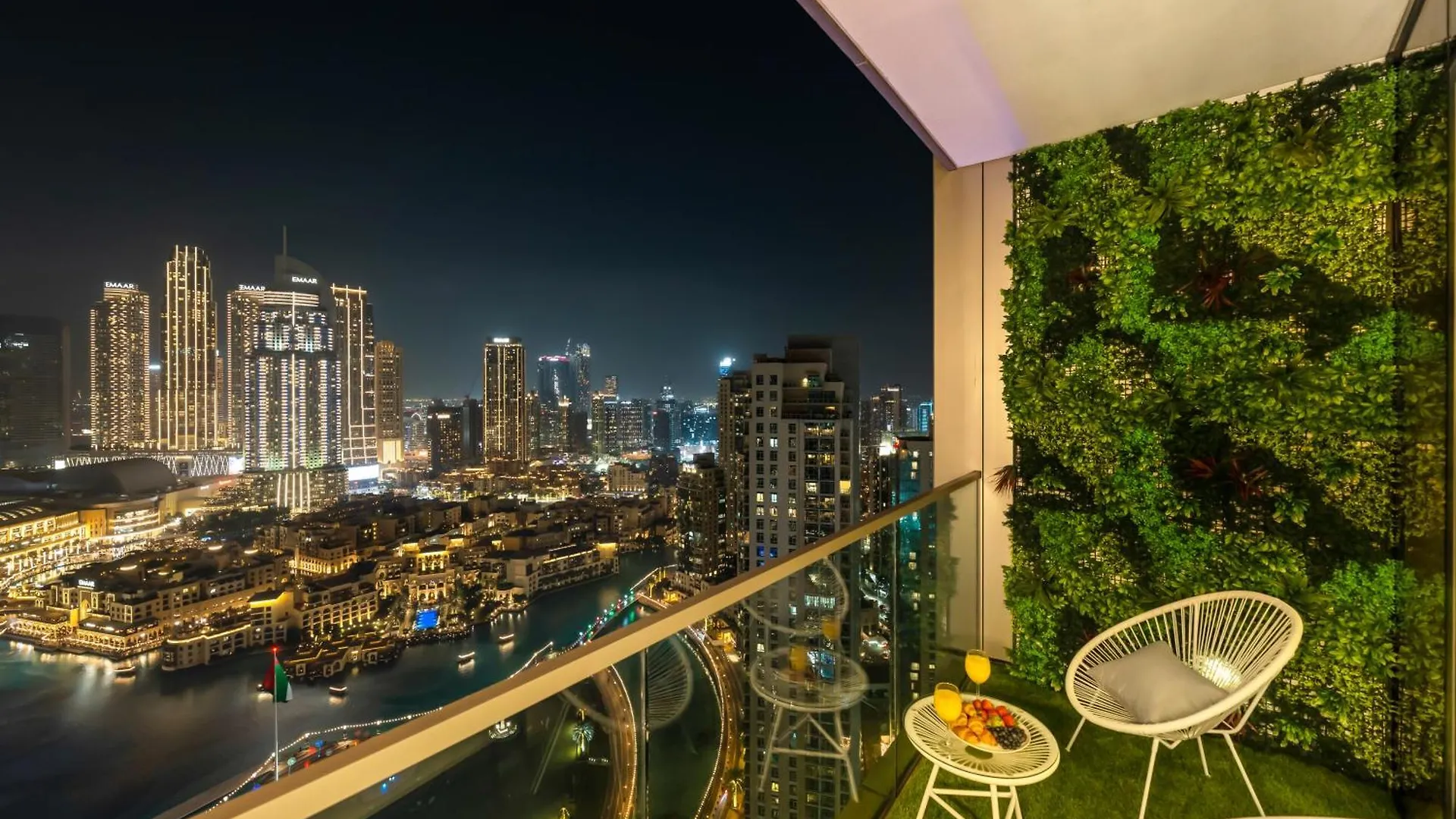 Smartstay At Grande Signature - Burj Khalifa View - 5 Min Dubai Mall - Downtown Dubai - Brand New Luxury Apartments 0*,  아랍에미리트