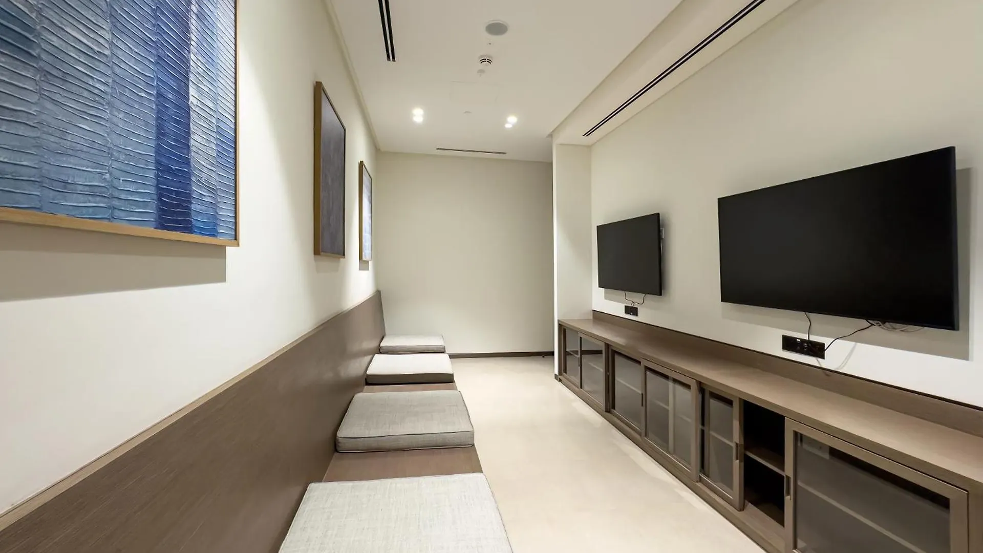 Smartstay At Grande Signature - Burj Khalifa View - 5 Min Dubai Mall - Downtown Dubai - Brand New Luxury Apartments 0*,  Verenigde Arabische Emiraten