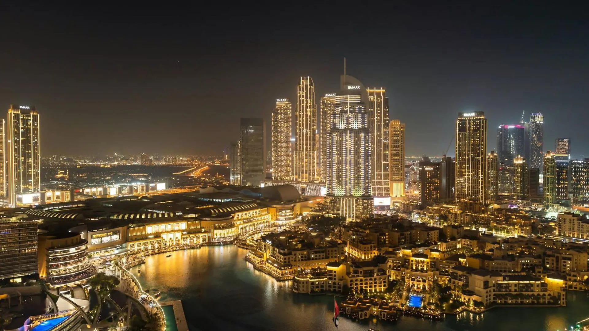Smartstay At Grande Signature - Burj Khalifa View - 5 Min Dubai Mall - Downtown Dubai - Brand New Luxury Apartments