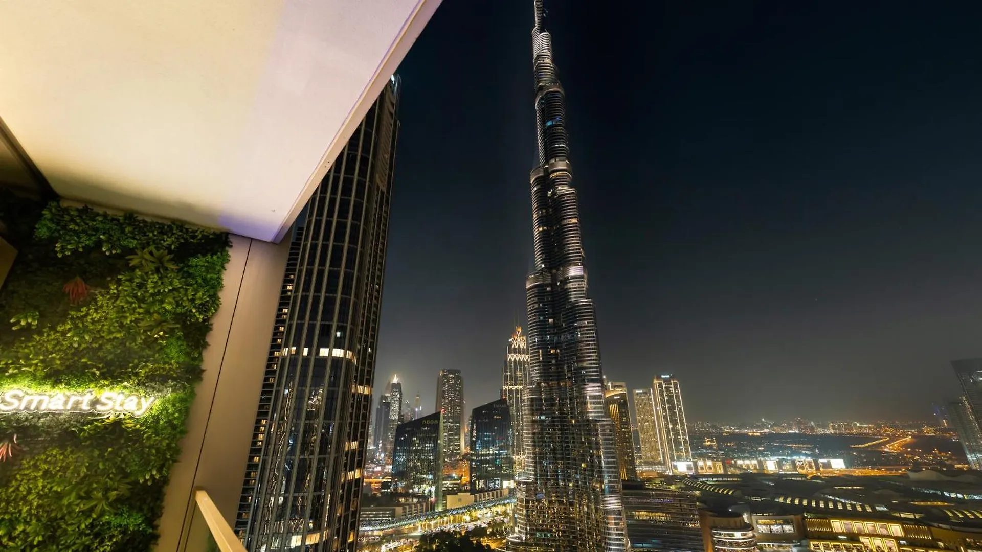 Smartstay At Grande Signature - Burj Khalifa View - 5 Min Dubai Mall - Downtown Dubai - Brand New Luxury Apartments