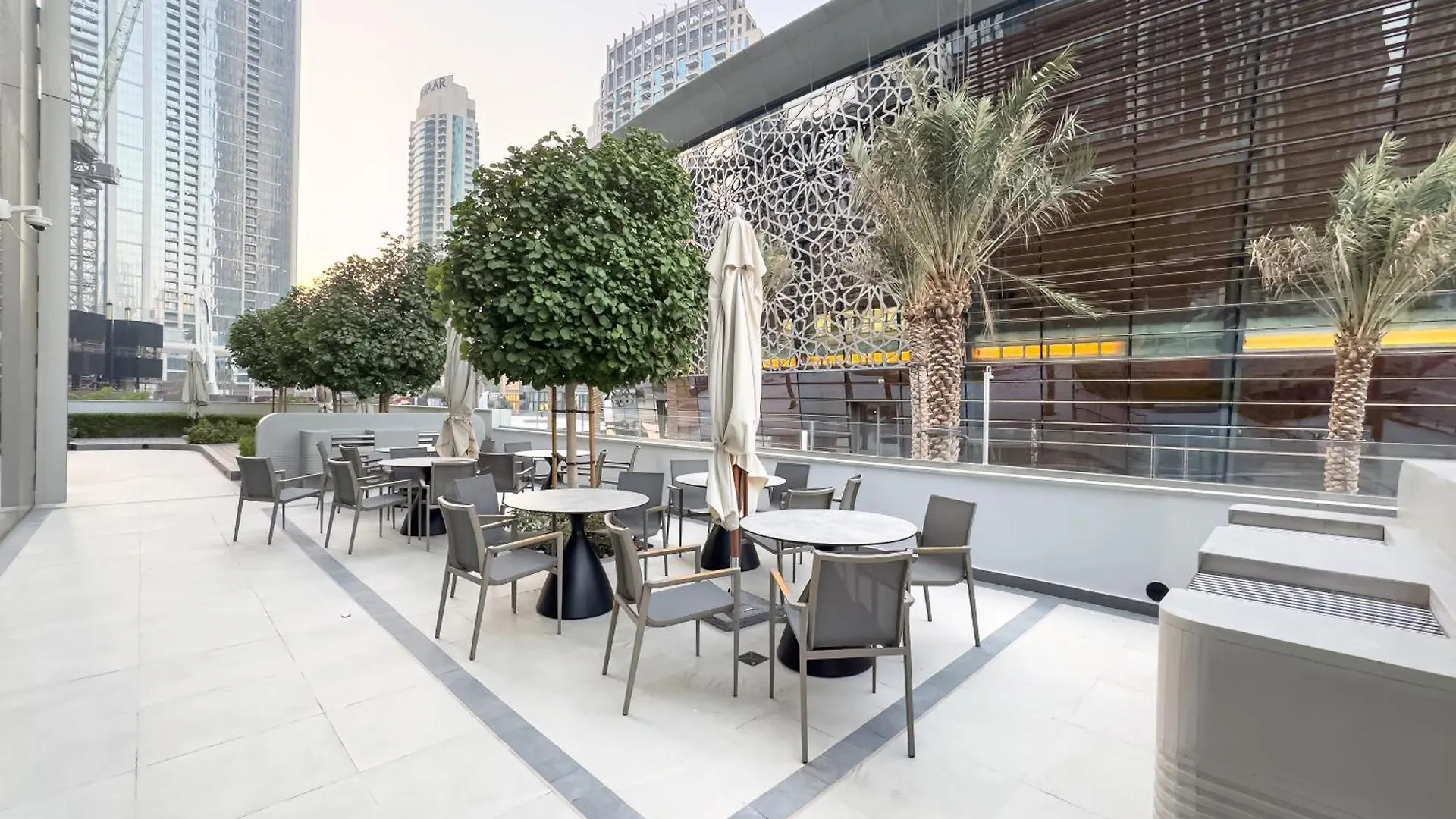 Smartstay At Grande Signature - Burj Khalifa View - 5 Min Dubai Mall - Downtown Dubai - Brand New Luxury Apartments