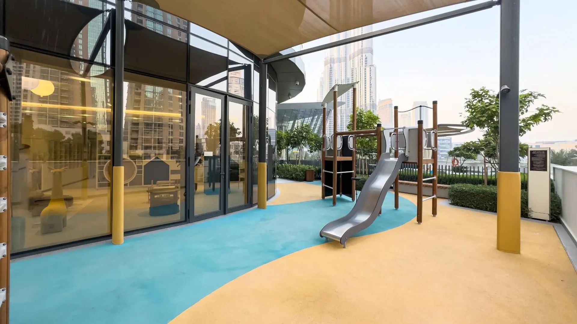 Smartstay At Grande Signature - Burj Khalifa View - 5 Min Dubai Mall - Downtown Dubai - Brand New Luxury Apartments