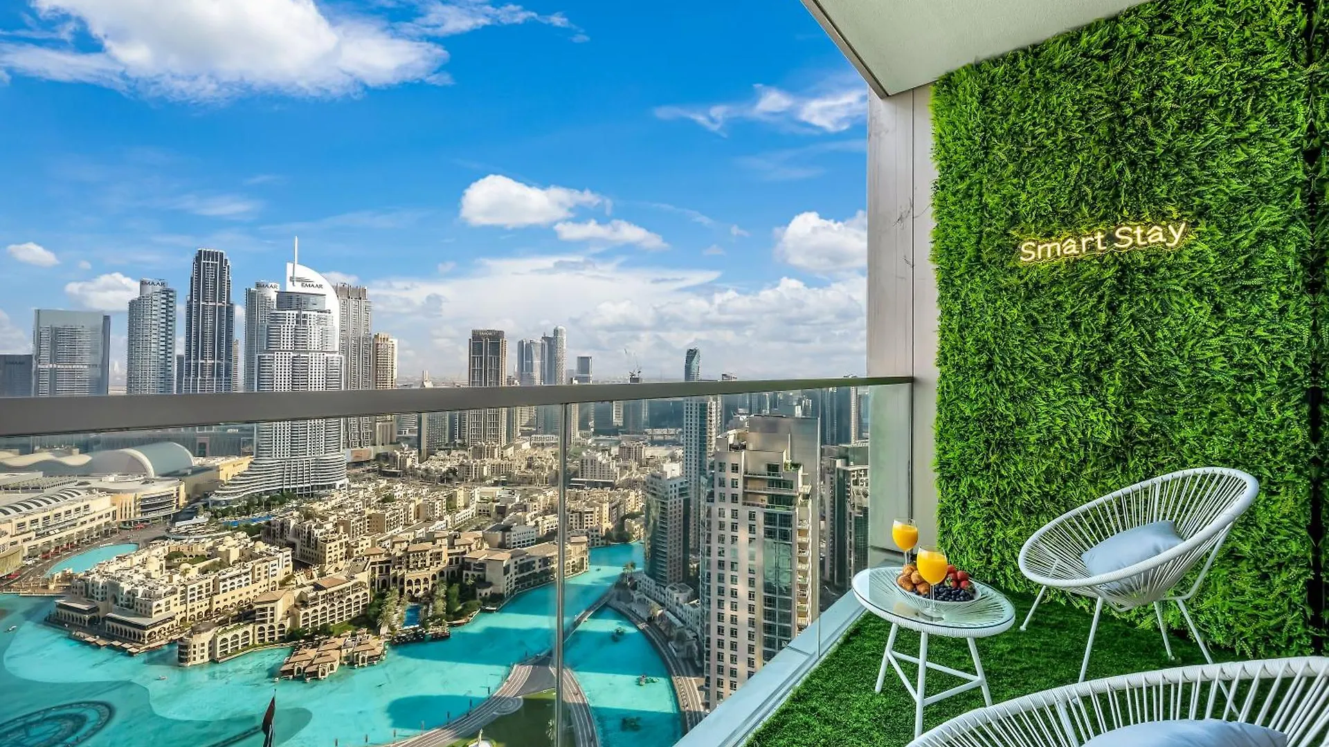 Smartstay At Grande Signature - Burj Khalifa View - 5 Min Dubai Mall - Downtown Dubai - Brand New Luxury Apartments